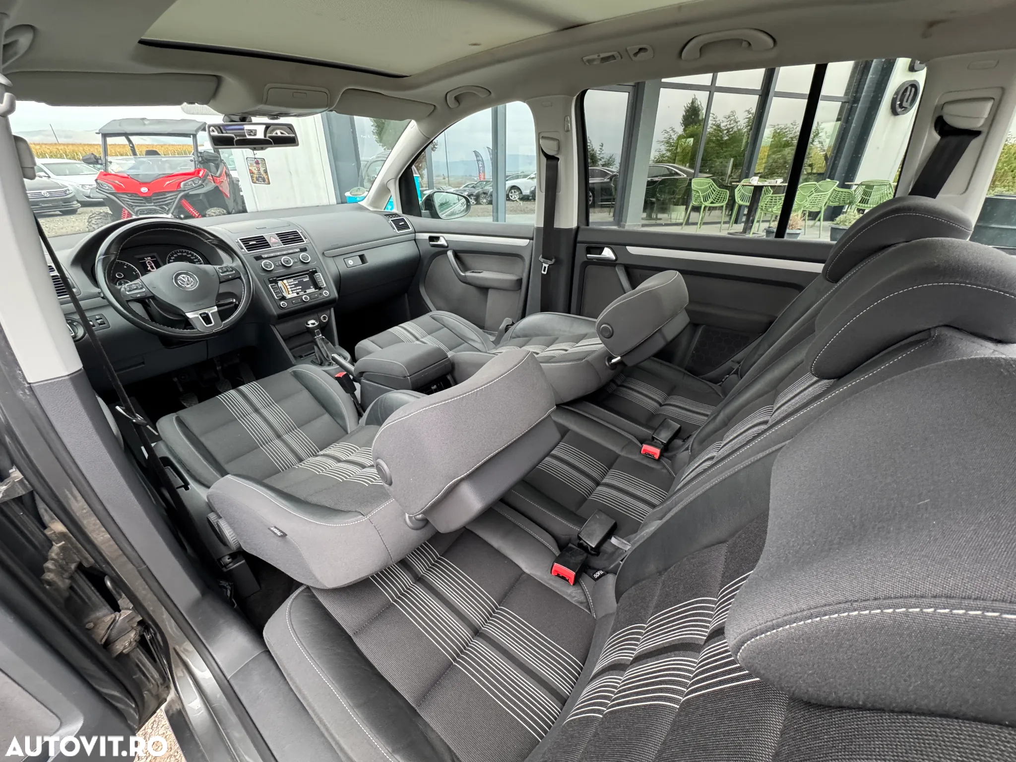 Volkswagen Touran 2.0 TDI DPF BlueMotion Technology MATCH - 25