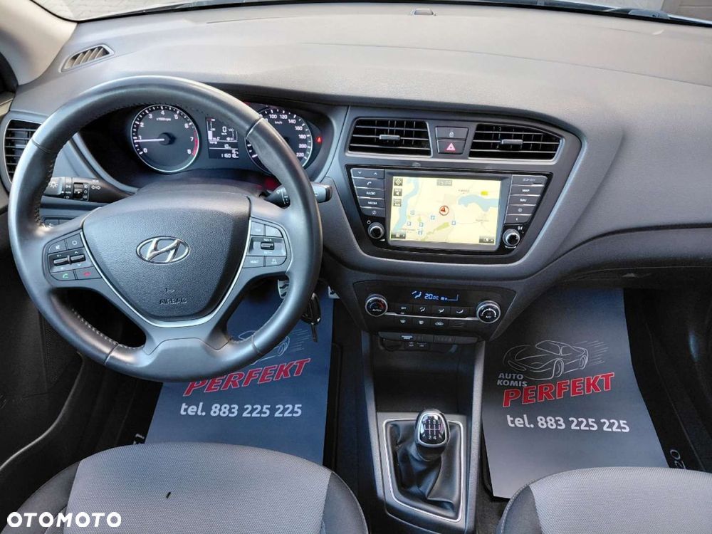 Hyundai i20 - 18