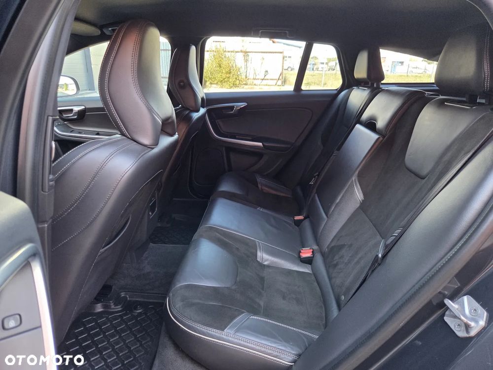 Volvo V60 D4 Drive-E R-Design Summum - 17