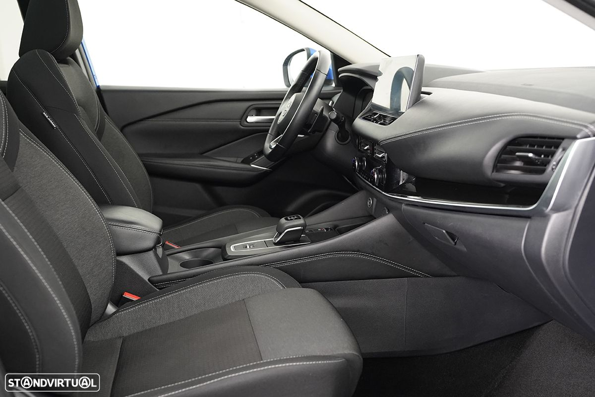 Nissan Qashqai 1.3 DIG-T N-Connecta Xtronic - 20