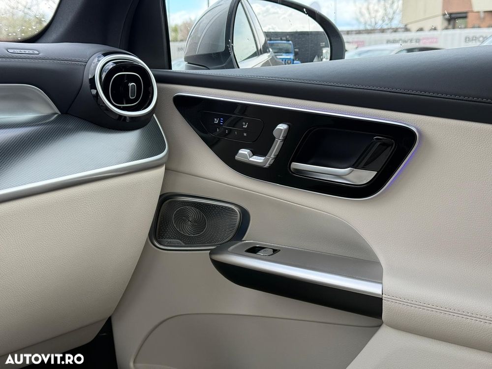 Mercedes-Benz GLC 300 4MATIC - 22