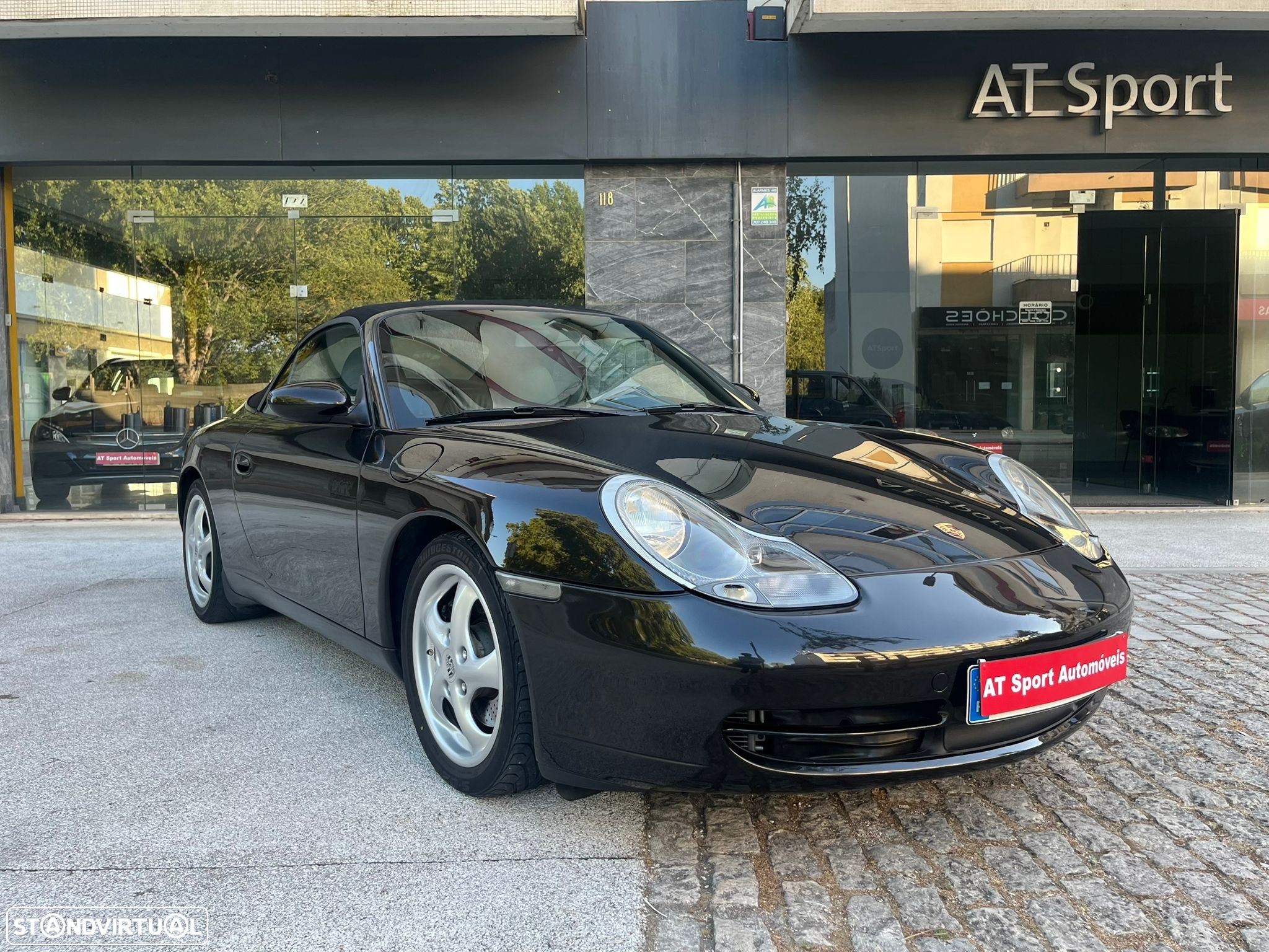 Porsche 911 (996) Carrera Cabrio - 37