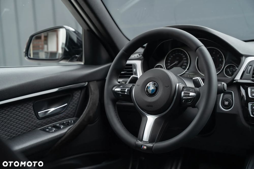 BMW Seria 3 - 33