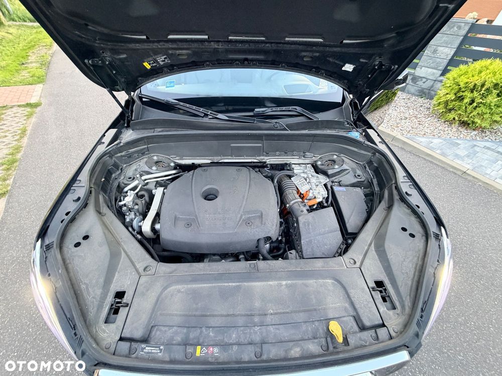 Volvo XC 90 T8 AWD Recharge Geartronic RDesign Edition - 24
