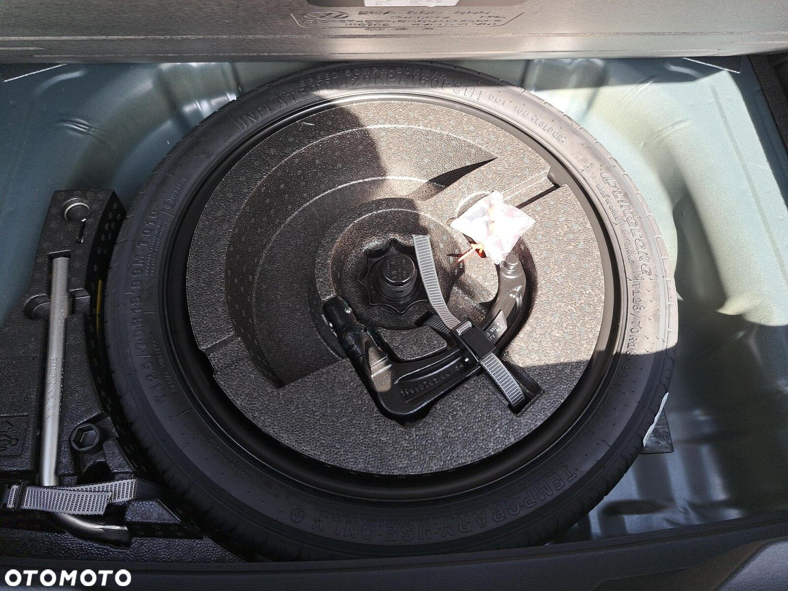Volkswagen T-Roc - 18