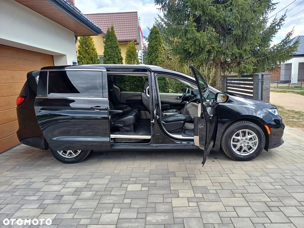 Chrysler Pacifica - 6