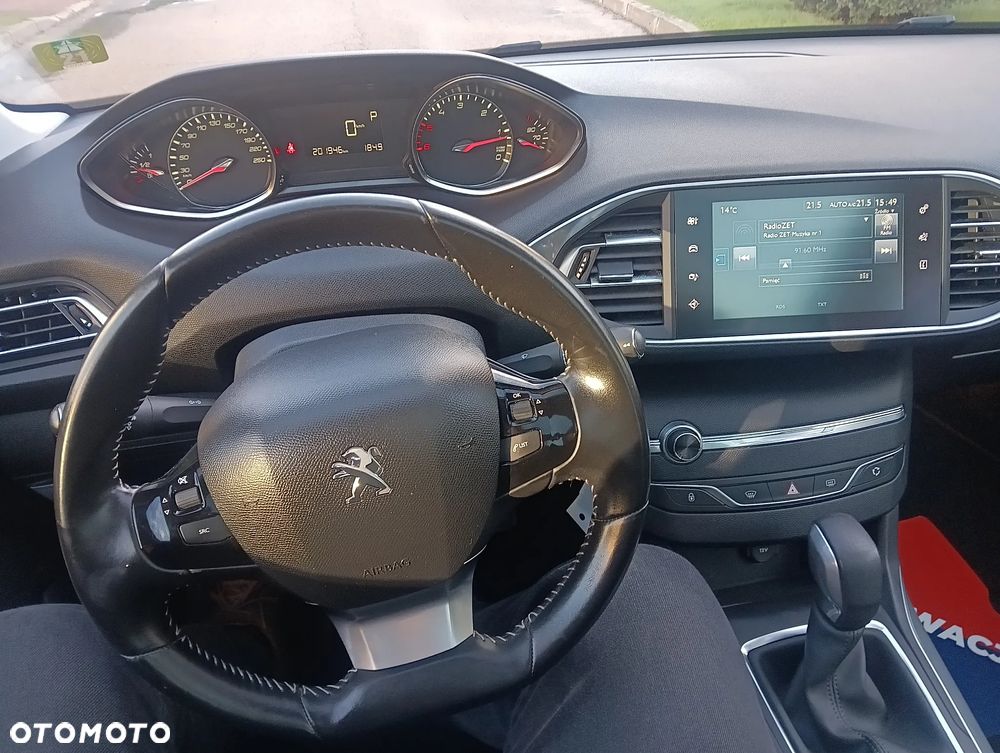 Peugeot 308 SW BlueHDi 120 EAT6 Stop & Start Allure - 9