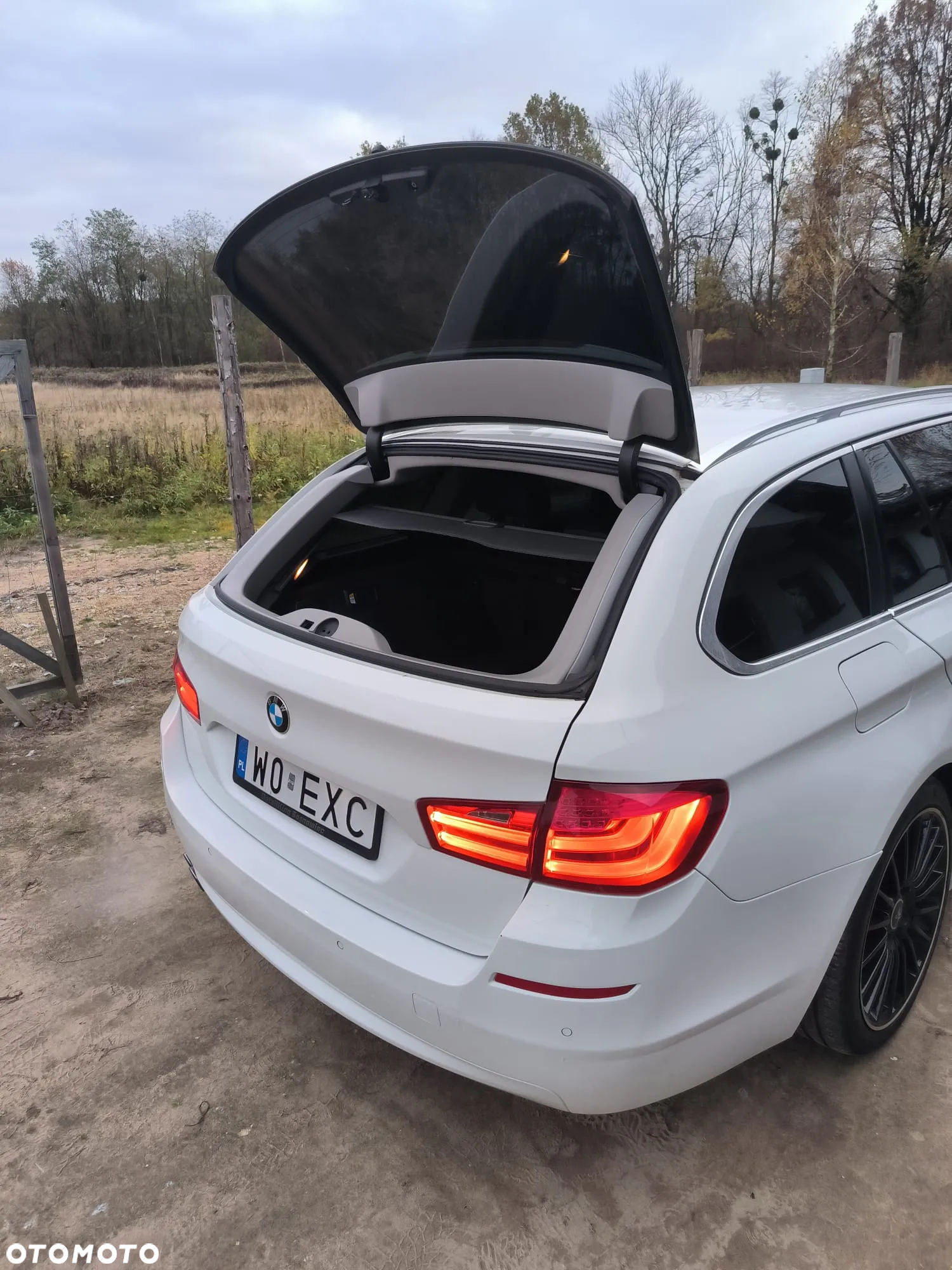 BMW Seria 5 528i xDrive - 6