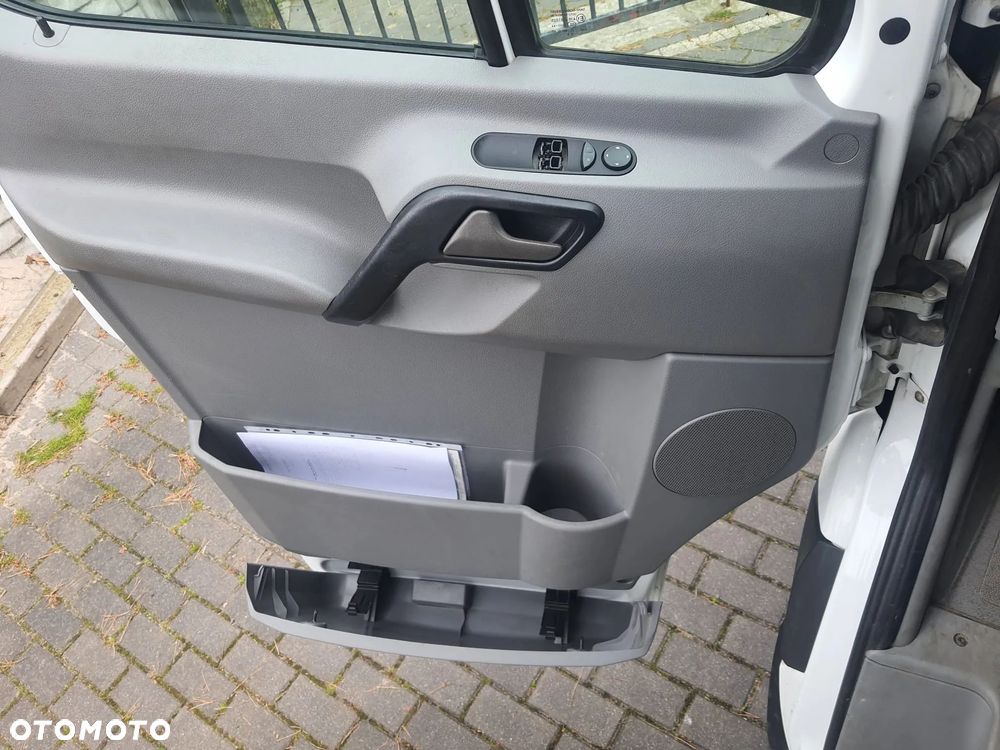 Mercedes-Benz Sprinter - 23