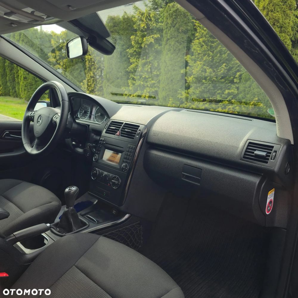 Mercedes-Benz Klasa A 160 BlueEFFICIENCY Avantgarde Special Edition - 21