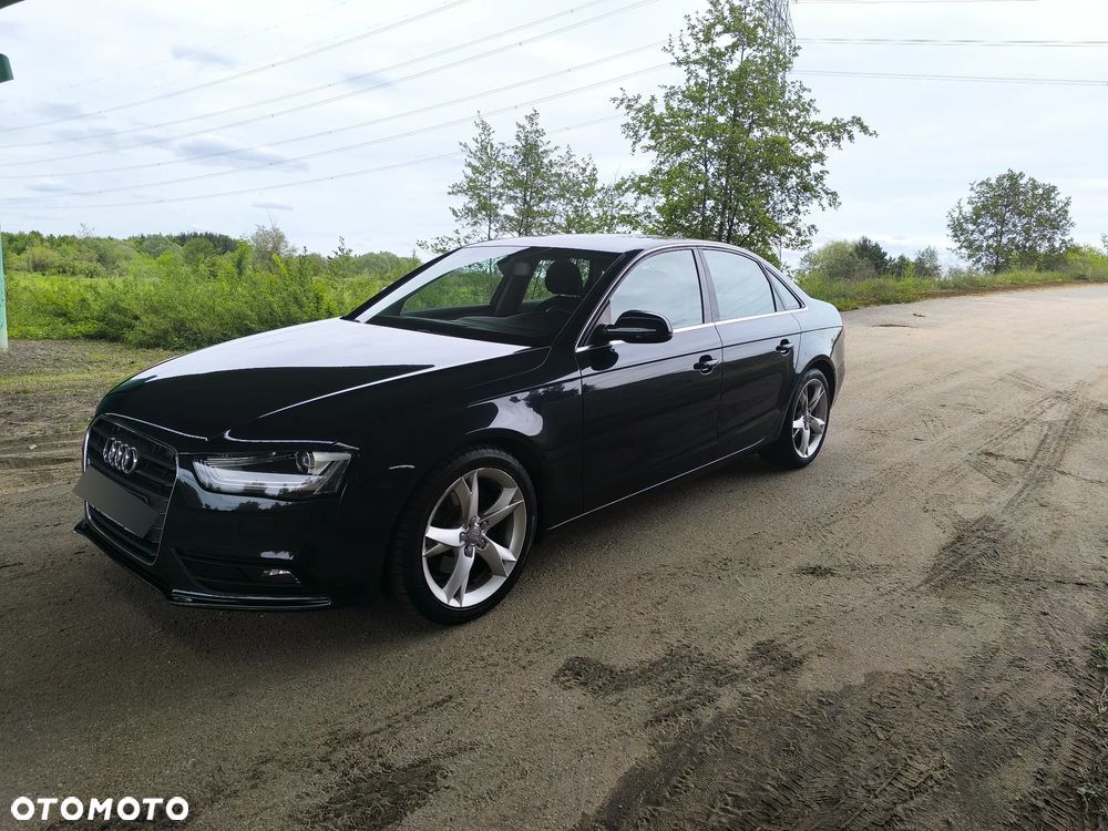 Audi A4 1.8 TFSI Attraction - 1