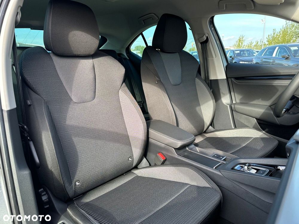 Skoda Octavia 1.5 TSI mHEV Drive Selection DSG - 19