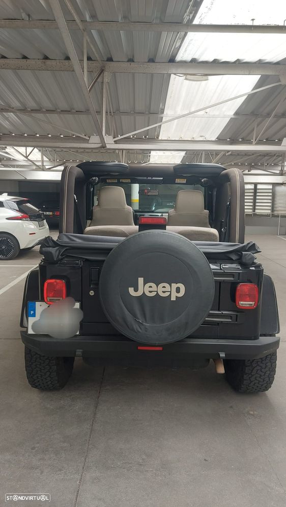 Jeep Wrangler 2.4 - 8