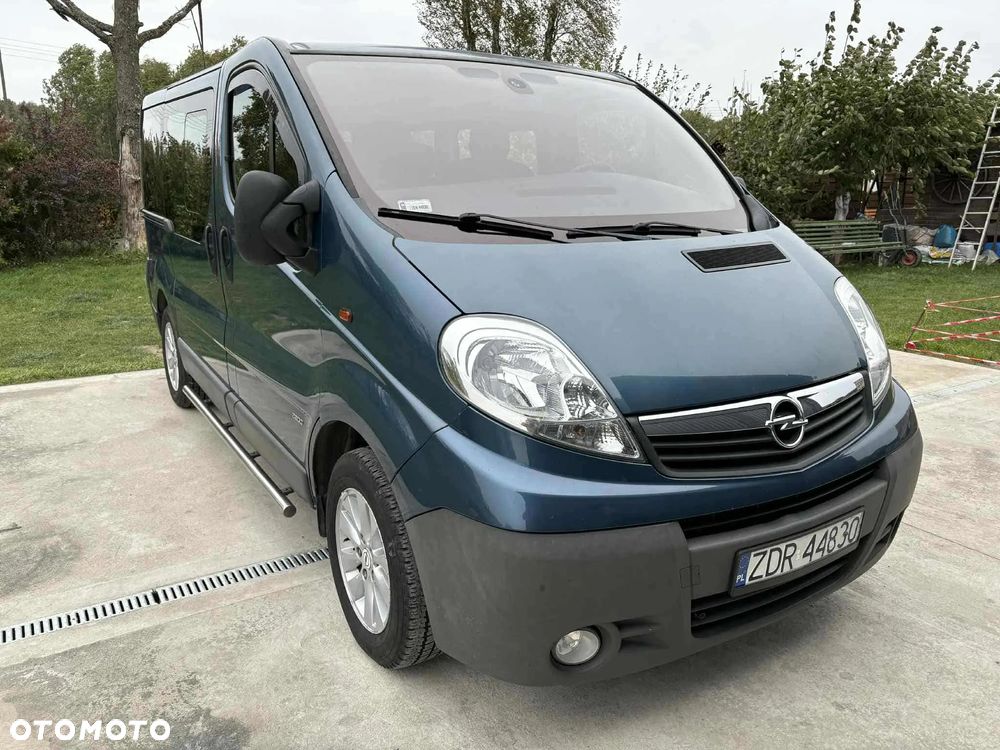 Opel Vivaro - 1
