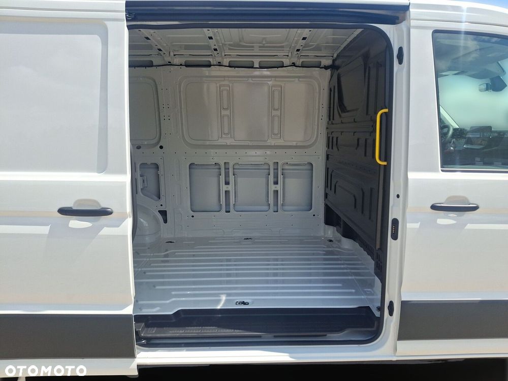 Volkswagen Crafter 2.0 TDI 140 KM Manual - 37