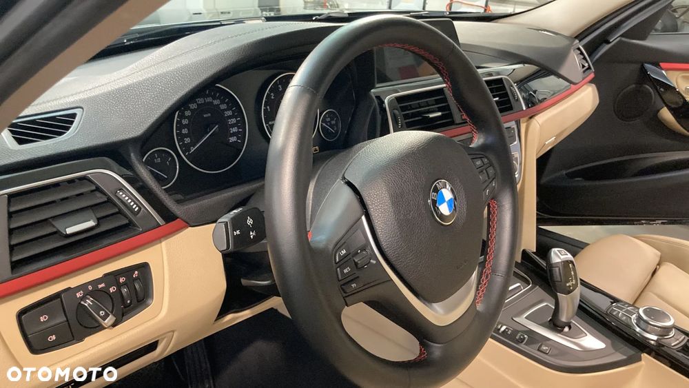 BMW Seria 3 318i Sport Line Shadow - 11