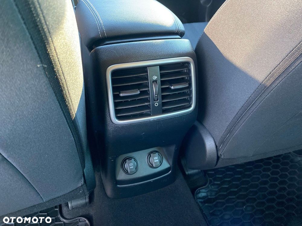 Kia Sportage - 13