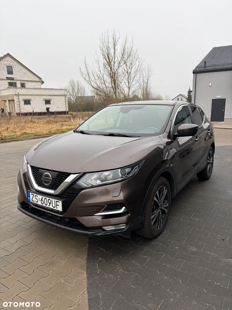 Nissan Qashqai 1.2 DIG-T Xtronic N-Connecta - 1
