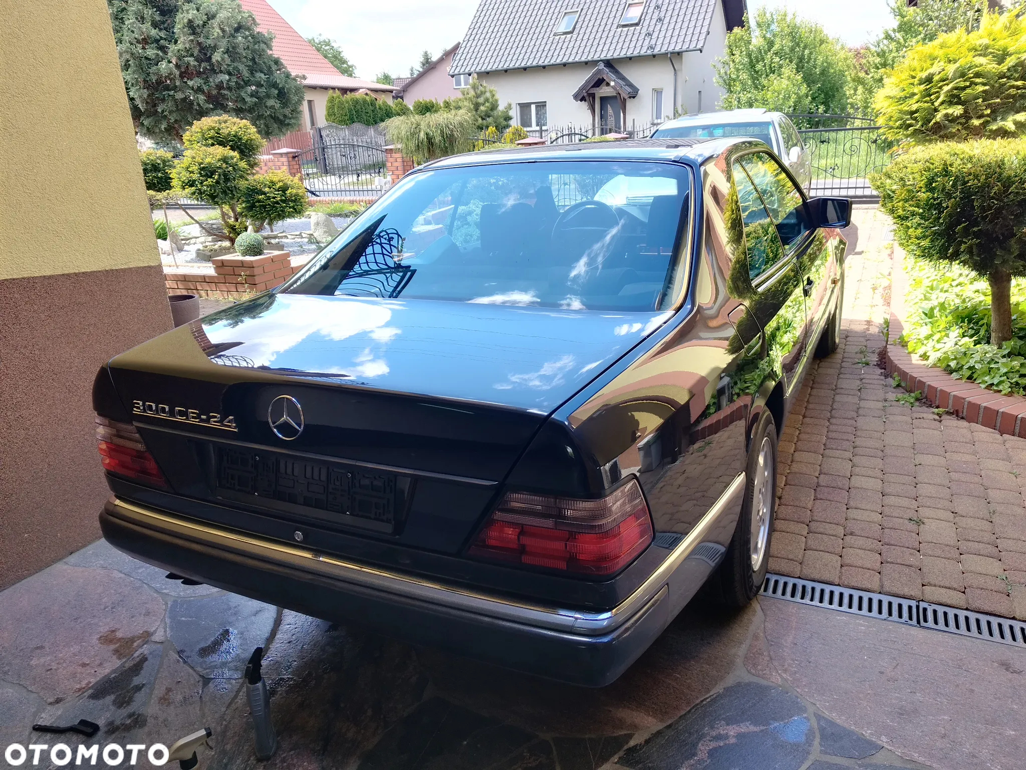 Mercedes-Benz W124 (1984-1993) - 40