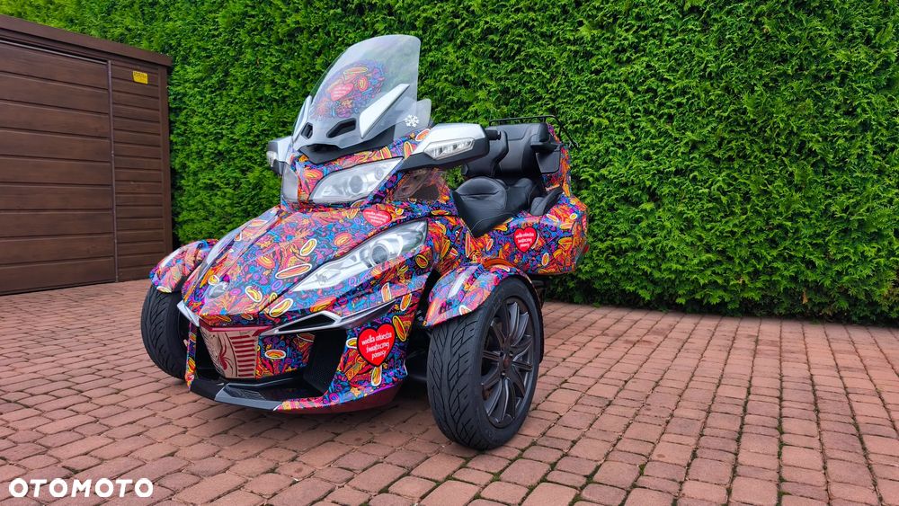 Can-Am Spyder - 1