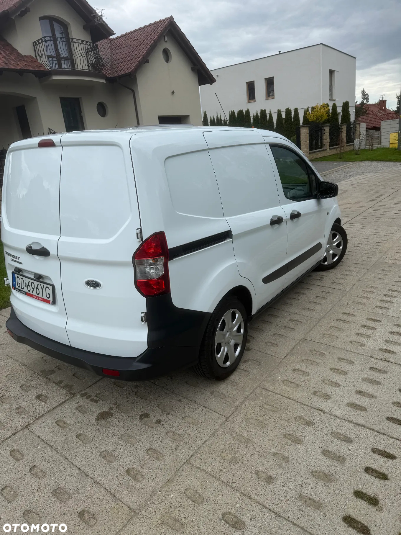 Ford Transit Courier 1.0 EcoBoost Trend - 4