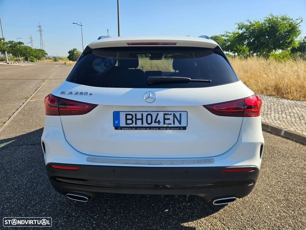 Mercedes-Benz GLA 250 e AMG Line — fotografia 6