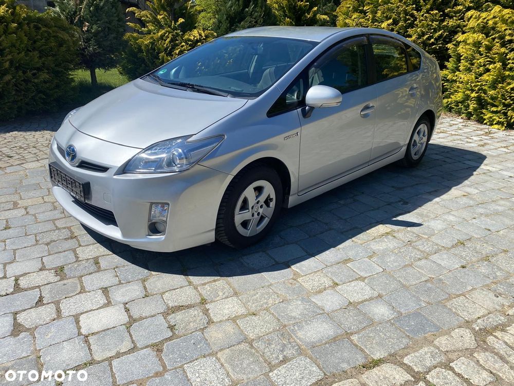 Toyota Prius 1.8 HSD Prestige - 7