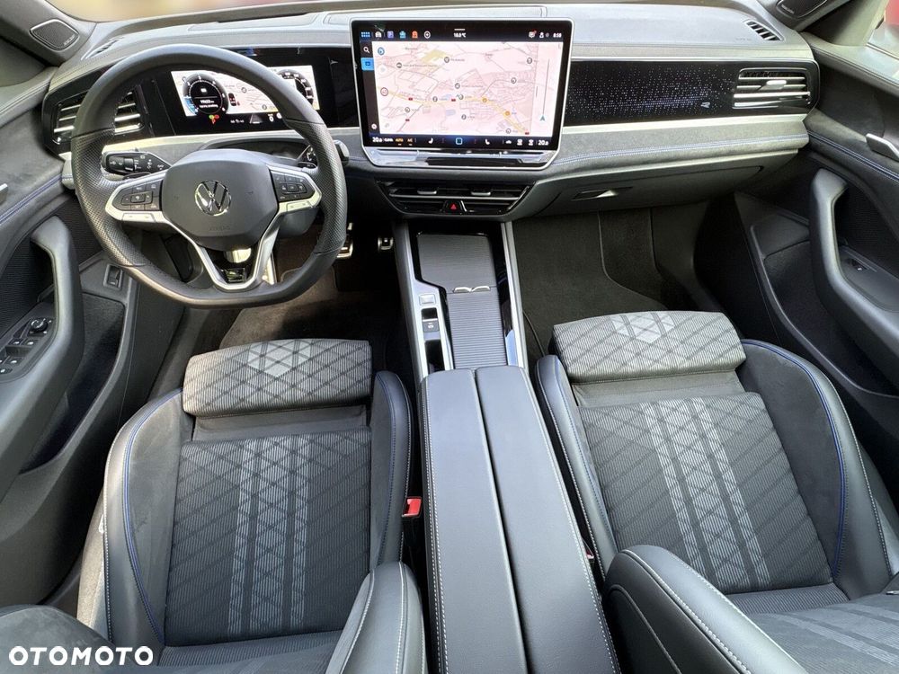Volkswagen Passat - 16