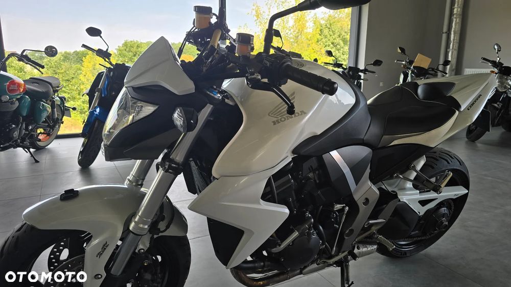 Honda CB - 2