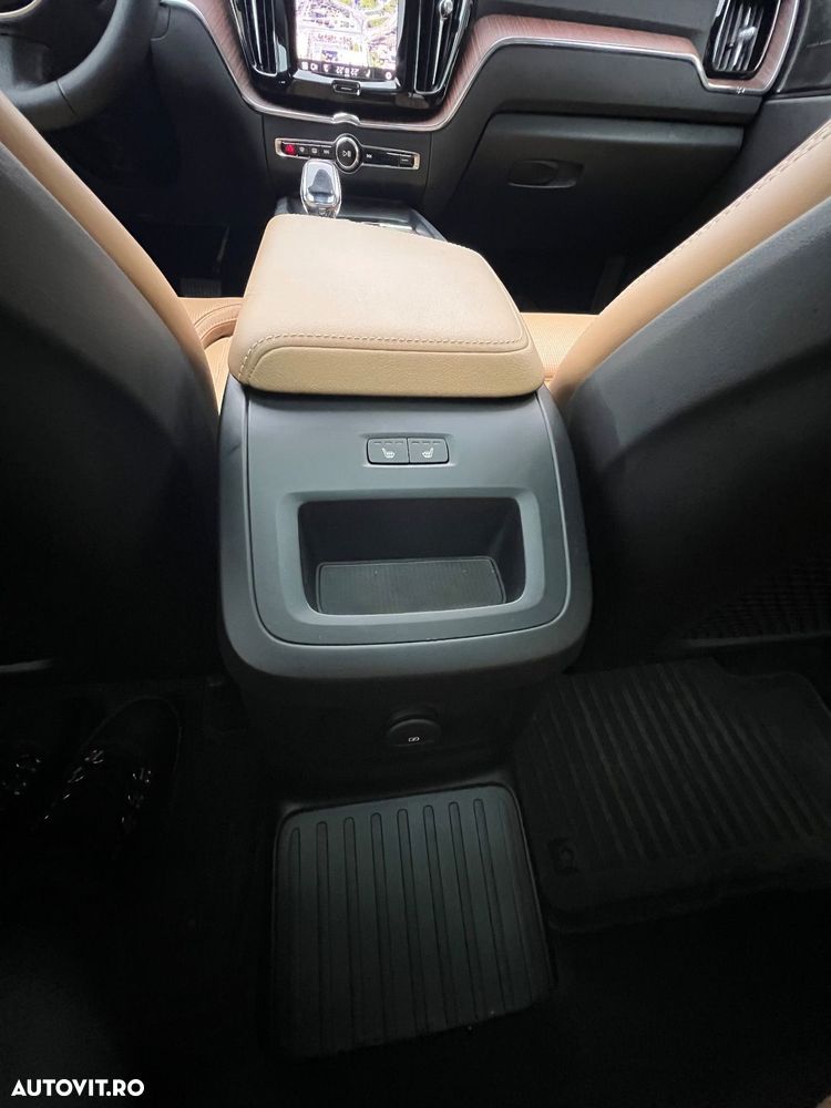 Volvo XC 60 Recharge T6 Twin Engine eAWD Inscription Expression - 16