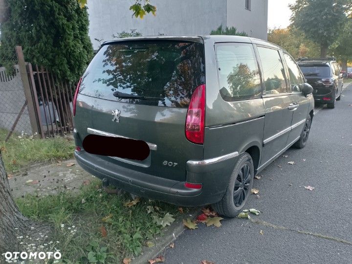 Peugeot 807 2008 photo 4