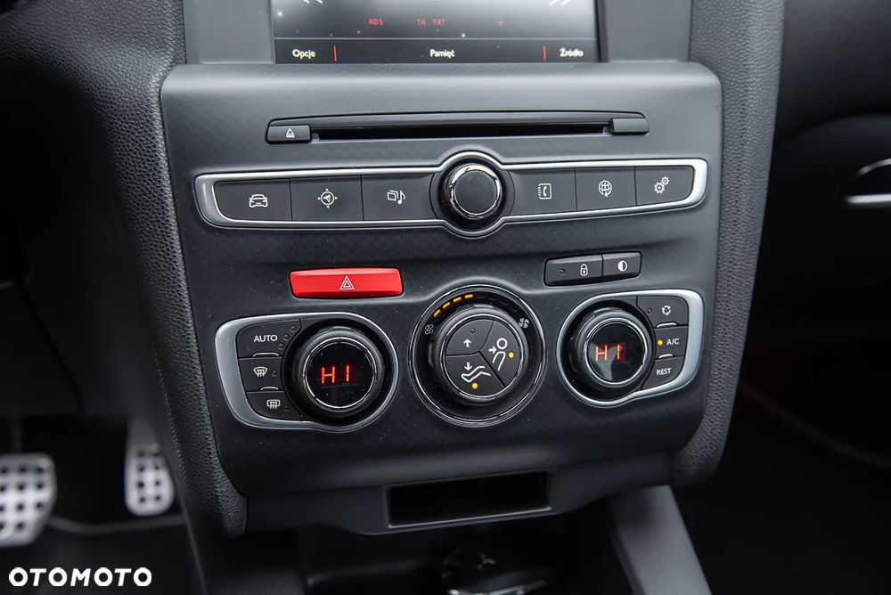 Citroën DS4 BlueHDi 120 Urban Show - 21