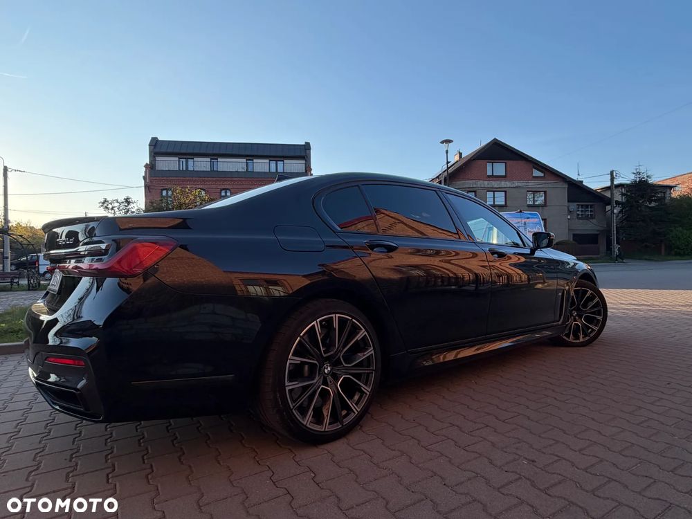 BMW Seria 7 750Ld xDrive sport - 30