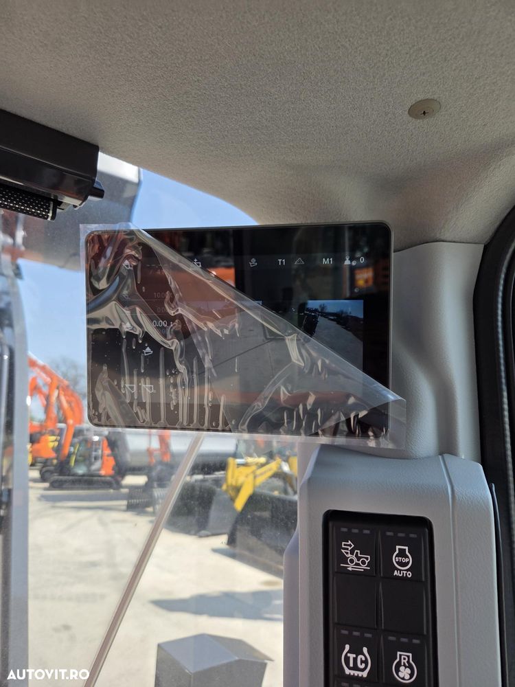 Hitachi ZW160-7, 2026, NOU, cupa 2,5mc, 14,5tone, Anvelope MICHELIN, gresare automata, CANTAR din fabrica, camera spate, camere laterale, latime 2,5m, produs in JAPONIA, Basculeaza la 4m, garantie 3 ANI, posibilitate leasing 5 ani-PROMOTIE 156.900 EUR+Tva - 7