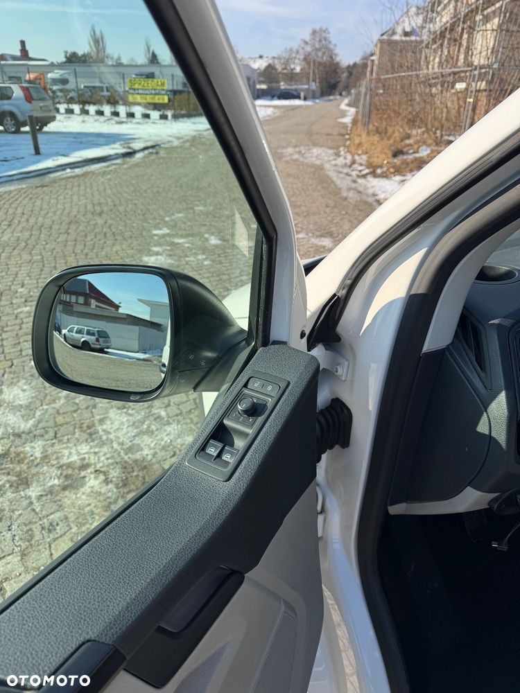 Volkswagen T6 Transporter Long - 15