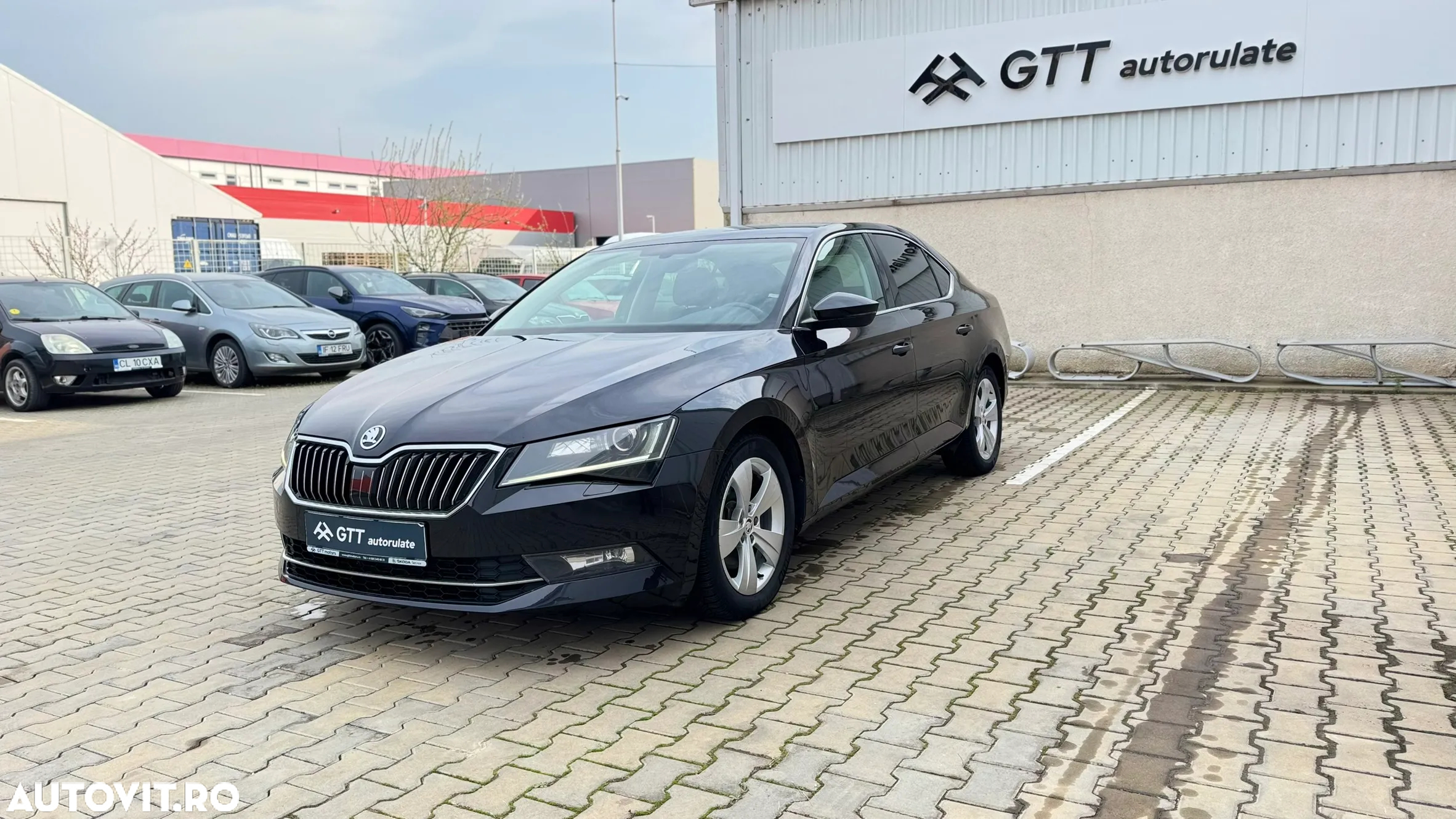 Skoda Superb 2.0 TDI DSG 4X4 Ambition - 2