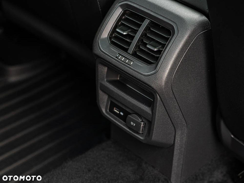 Volkswagen Tiguan 2,0 TSI OPF 4Motion DSG R-Line - 23