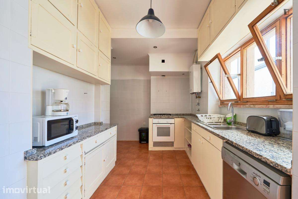Quarto - localizado em Saldanha Lisbon - Grande imagem: 5/43
