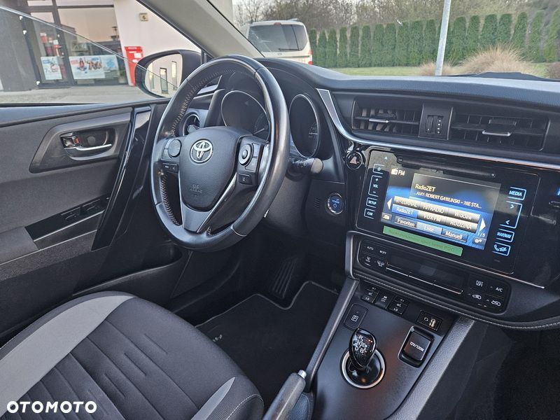 Toyota Auris - 26