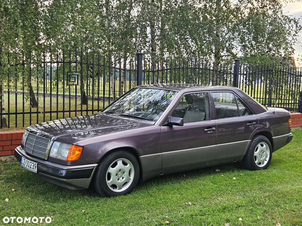Mercedes-Benz W124