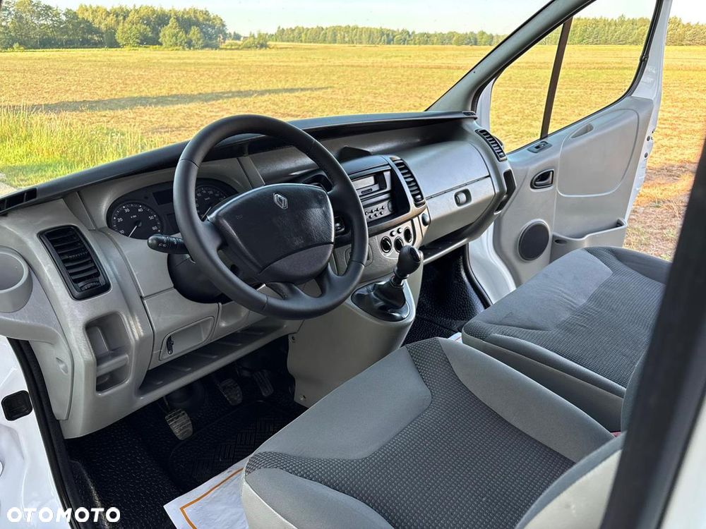 Renault Trafic - 12
