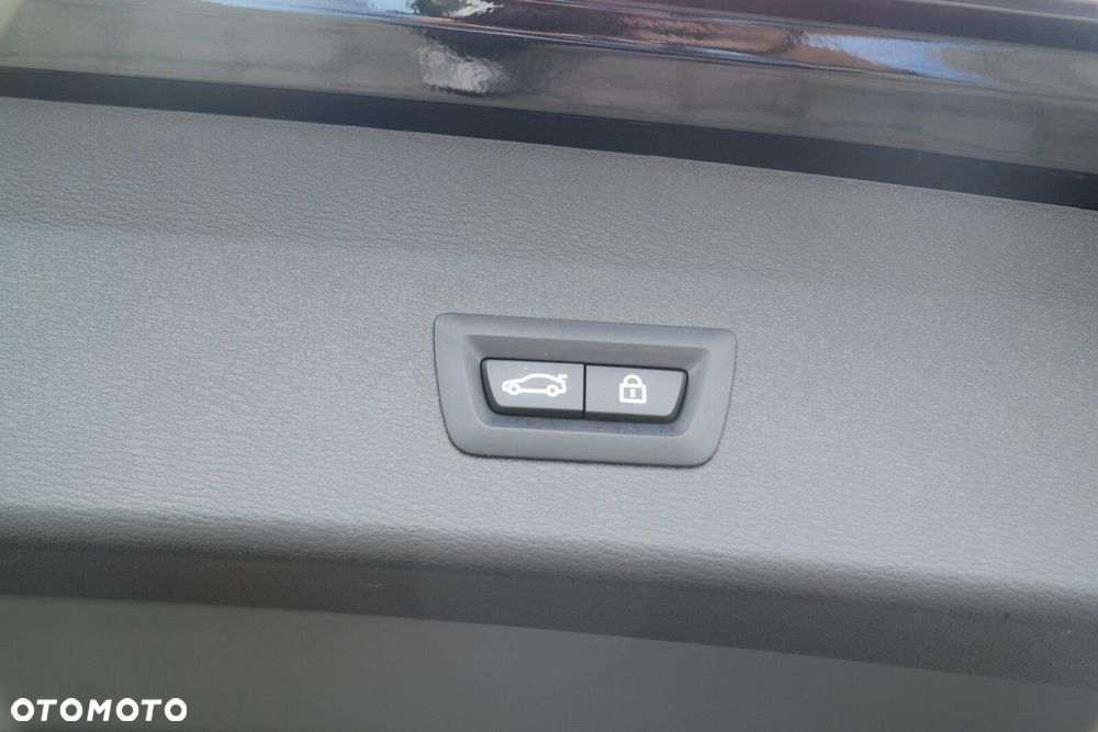 BMW X1 - 32
