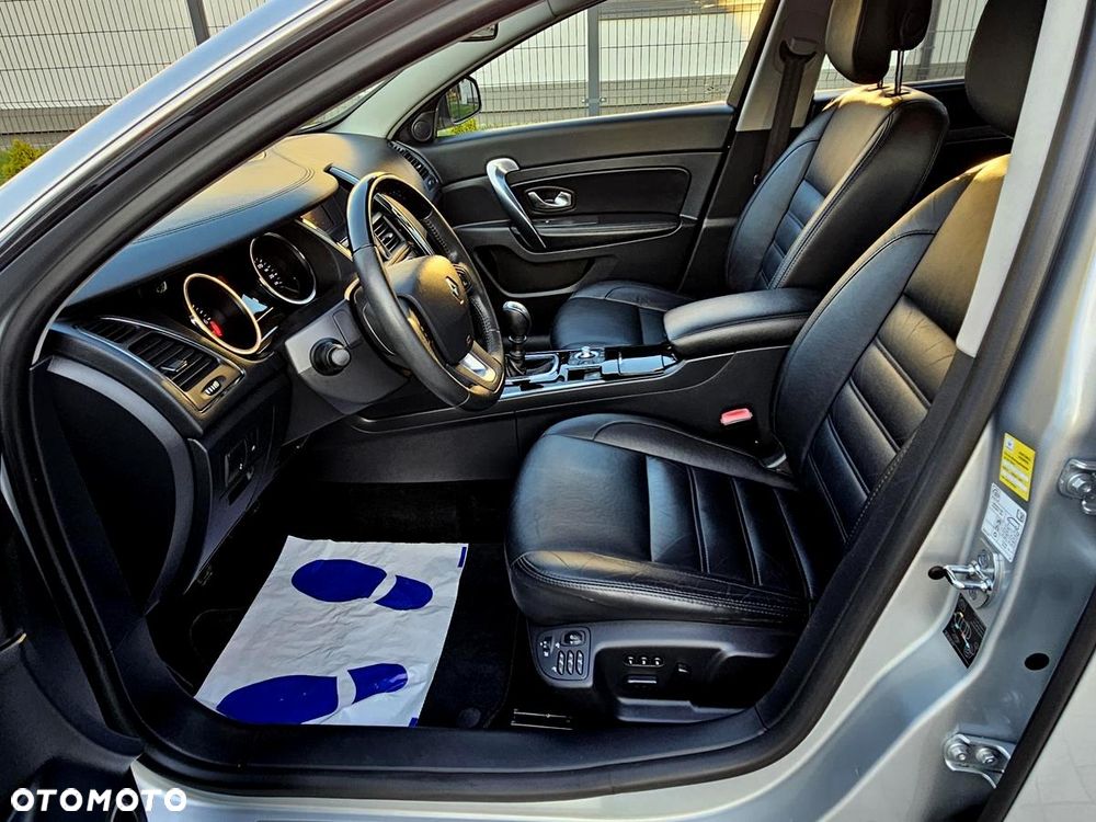 Renault Latitude 2.0 Expression Etanol - 21