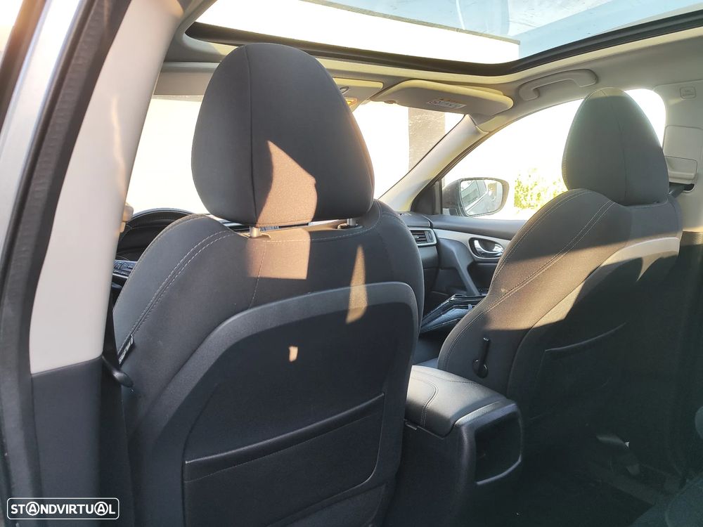 Nissan Qashqai 1.5 dCi N-Connecta - 8