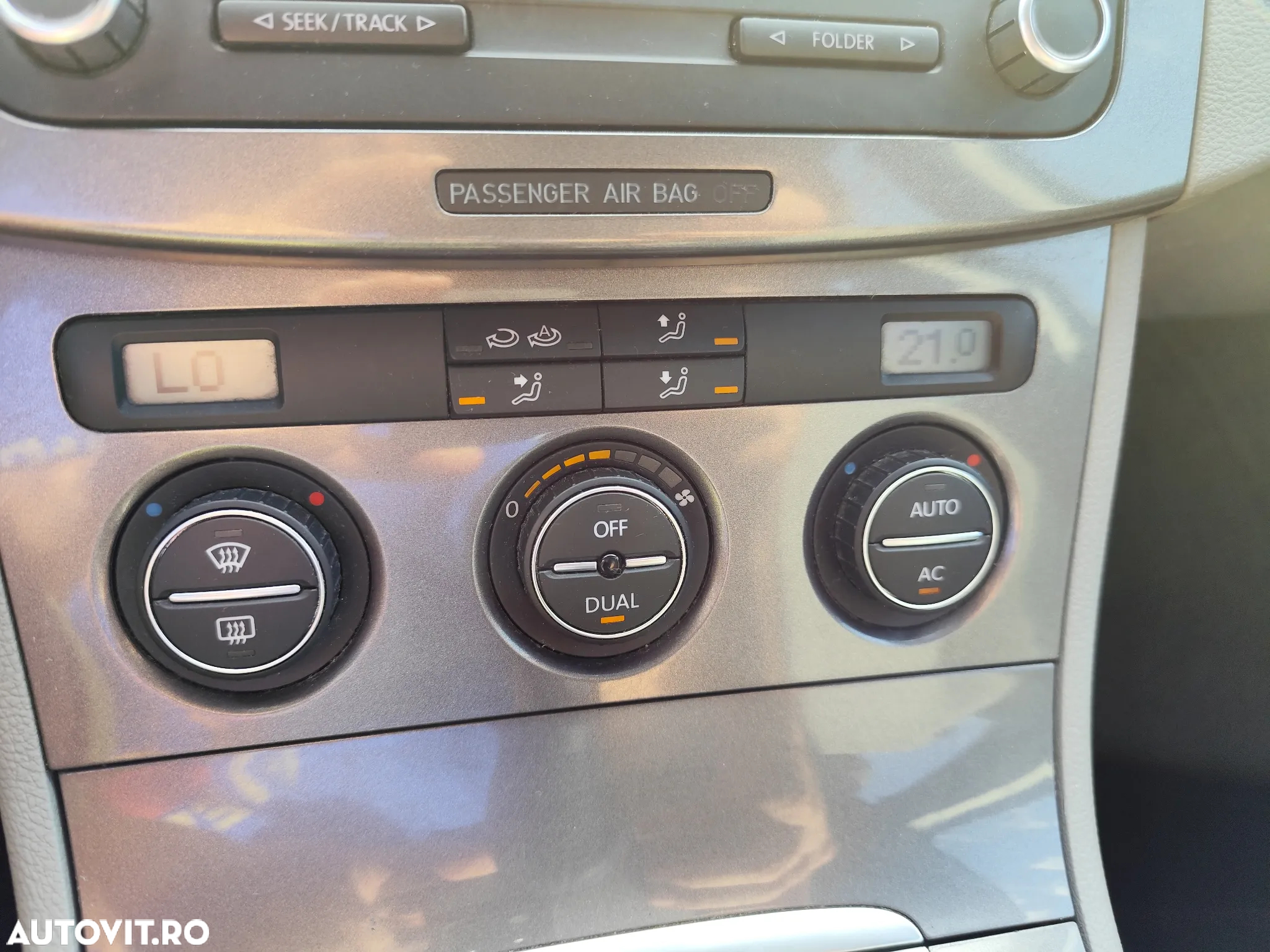 Volkswagen Passat - 25