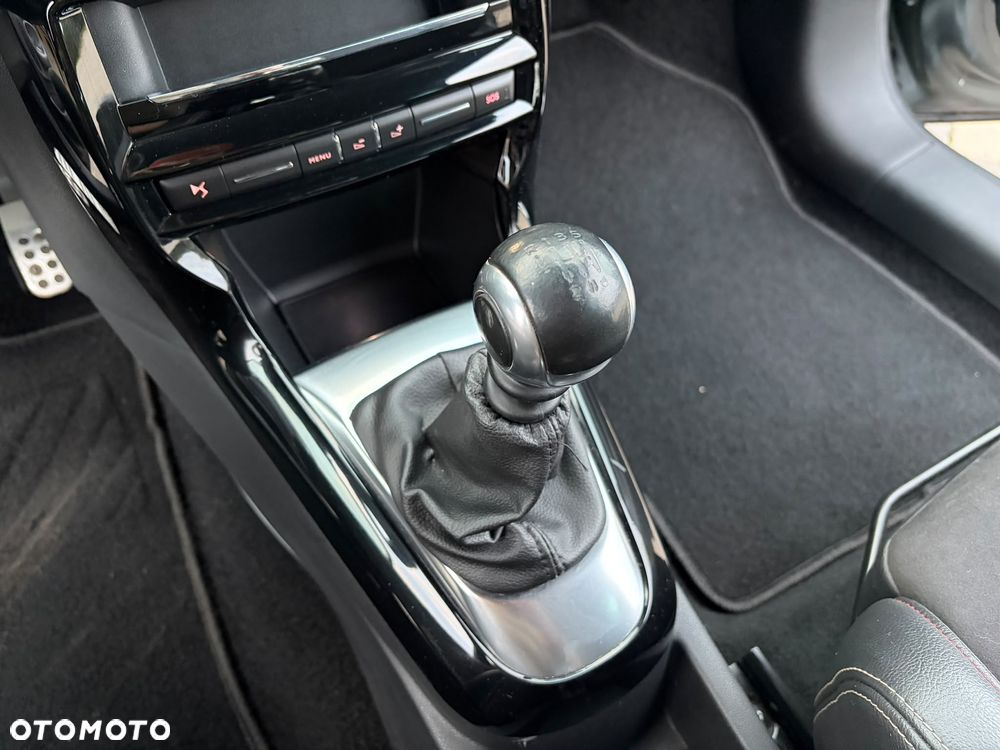 Citroën DS3 THP 208 Start & Stop PERFORMANCE - 20