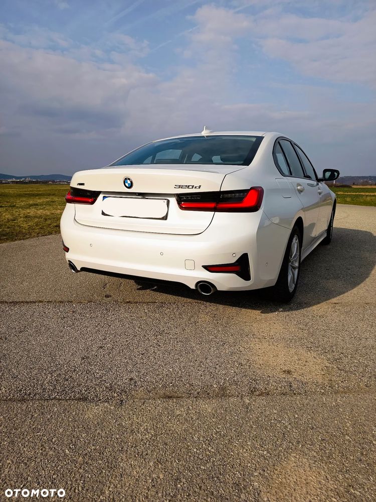 BMW Seria 3 320d xDrive - 3