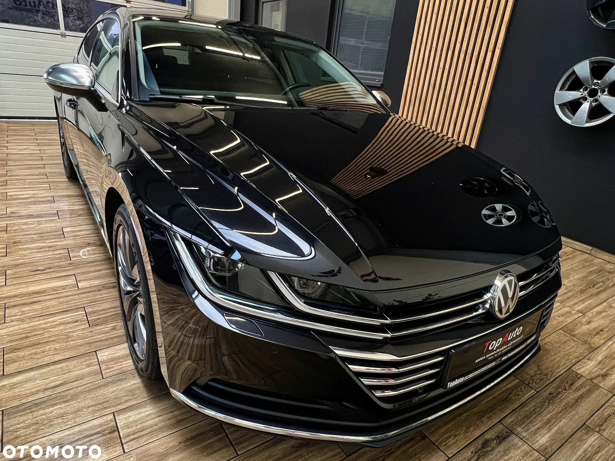Volkswagen Arteon 2.0 TDI SCR DSG Elegance - 4