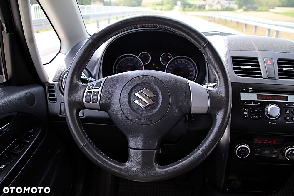 Suzuki SX4 1.6 VVT 4x2 City - 30