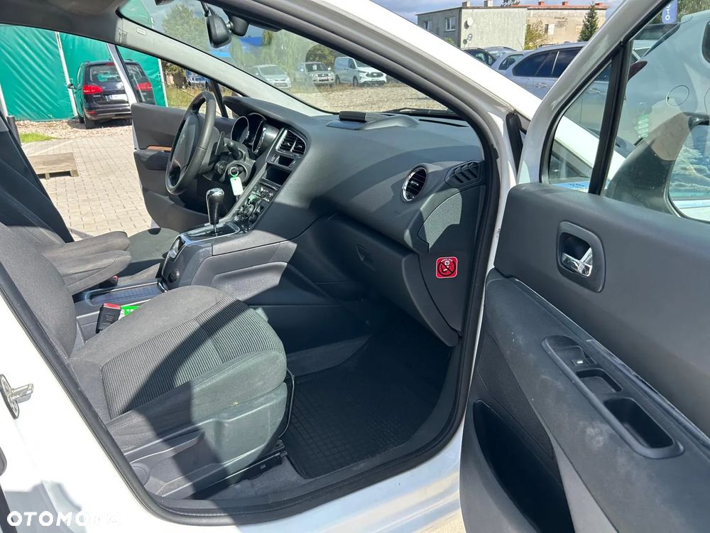 Peugeot 5008 e-HDI 115 ETG6 Stop&Start Active - 23